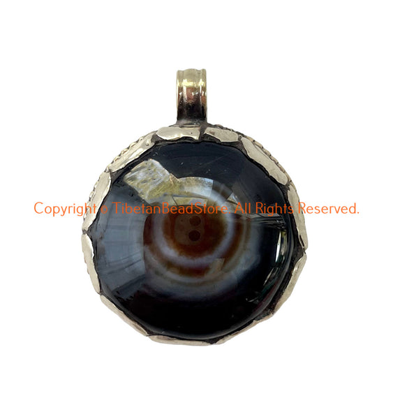 Handmade Tibetan Agate Pendant with Repousse Tibetan Silver Floral Details - WM6505A