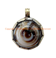 Handmade Tibetan Agate Pendant with Repousse Tibetan Silver Floral Details - WM6505F